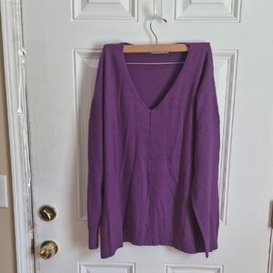 Chic V-Neck Sweater in Rich Purple